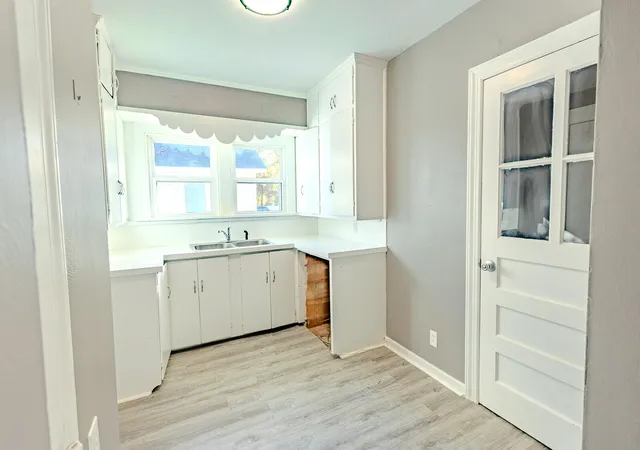 Photo 3 of Single family home for sale at 2525 Reynolds St, Muskegon, MI 49444 | MLS# 71026042547 | Listing updated on 2026-08-13