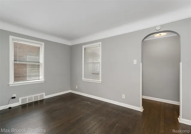 5th image of 201 W Webster St, Ferndale, MI 48220 | MLS# 20261064402