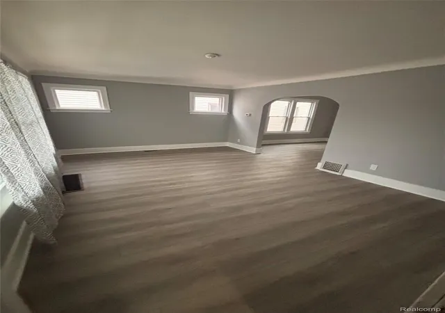 Photo 3 of Single family home for sale at 1307 University Ave, Lincoln Park, MI 48146 | MLS# 20261064405 | Listing updated on 2026-08-19