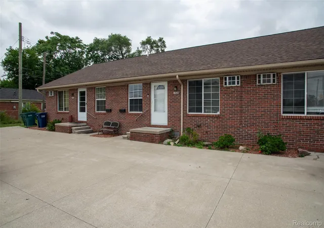 Photo 2 of Multi family home for sale at 1518 Hanover St, Lincoln Park, MI 48146 | MLS# 20261064422 | Listing updated on 2026-09-04