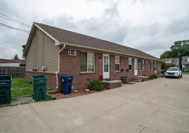 Photo 3 of Multi family home for sale at 1518 Hanover St, Lincoln Park, MI 48146 | MLS# 20261064422 | Listing updated on 2026-09-04