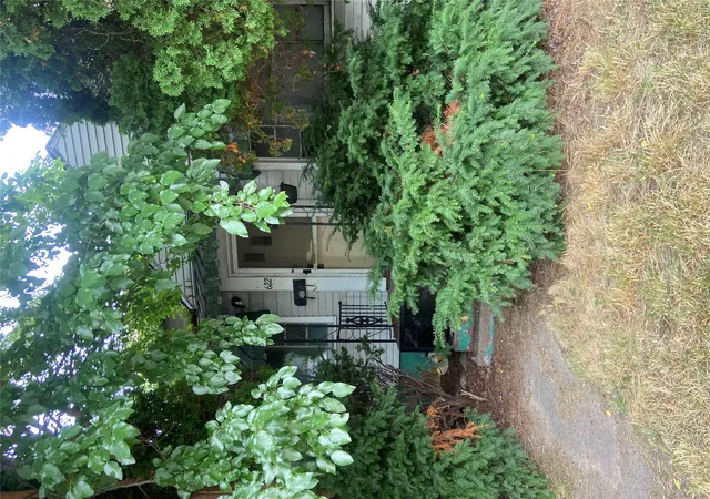Photo 1 of Single family home for sale at 622 W Atherton Rd, Flint, MI 48507 | MLS# 20261064418 | Listing updated on 2026-08-13