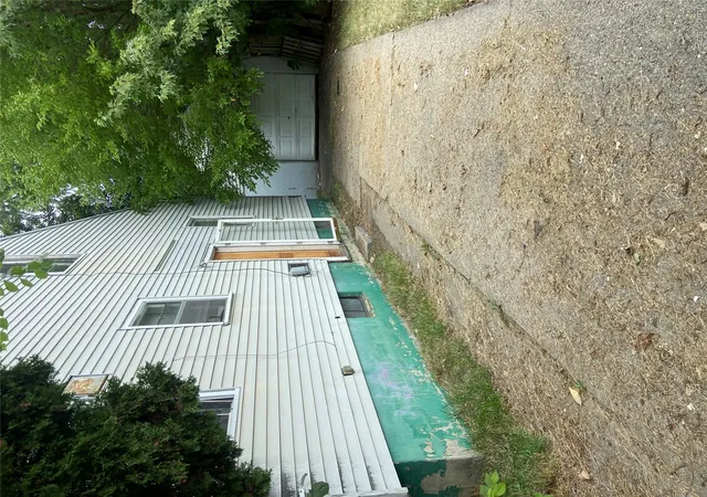 Photo 2 of Single family home for sale at 622 W Atherton Rd, Flint, MI 48507 | MLS# 20261064418 | Listing updated on 2026-08-13