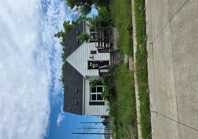2nd image of 16409 Owen Ave, Eastpointe, MI 48021 | MLS# 20261064427