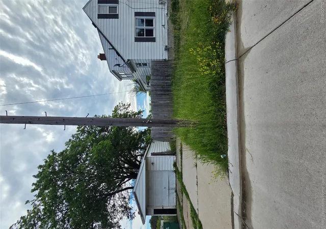 Photo 3 of Single family home for sale at 16409 Owen Ave, Eastpointe, MI 48021 | MLS# 20261064427 | Listing updated on 2026-08-23