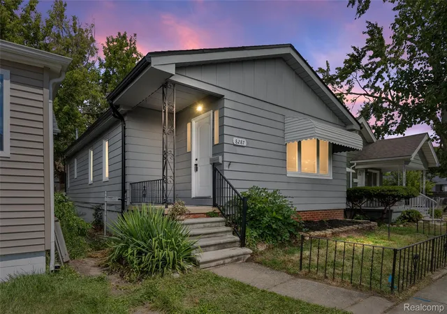 Photo 1 of Single family home for sale at 8287 Meadow Ave, Warren City Macomb, MI 48089 | MLS# 20261064437 | Listing updated on 2026-09-14