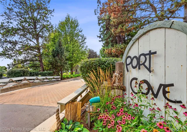 Photo 55 of Condo for sale at 3559 Port Cvs Dr #27, Waterford, MI 48328 | MLS# 20261064440 | Listing updated on 2026-09-09