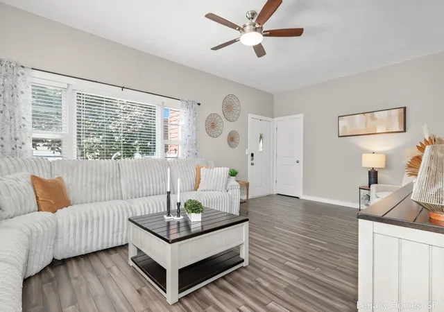Photo 3 of Single family home for sale at 1042 Patton Ave NW, Grand Rapids, MI 49504 | MLS# 65026042562 | Listing updated on 2026-10-04