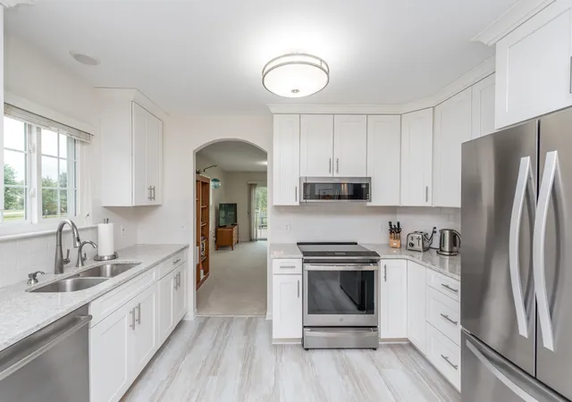 Photo 4 of Single family home for sale at 3618 Meadow View Dr, Dexter, MI 48130 | MLS# 81026042557 | Listing updated on 2026-09-09