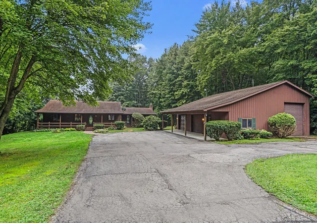 1st image of 1176 Hamilton Rd, Battle Creek, MI 49017 | MLS# 66026042558