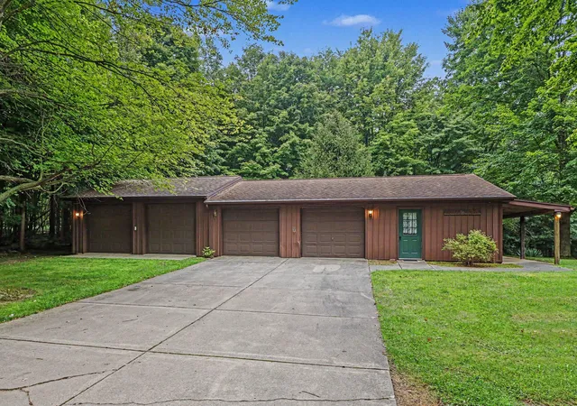 2nd image of 1176 Hamilton Rd, Battle Creek, MI 49017 | MLS# 66026042558