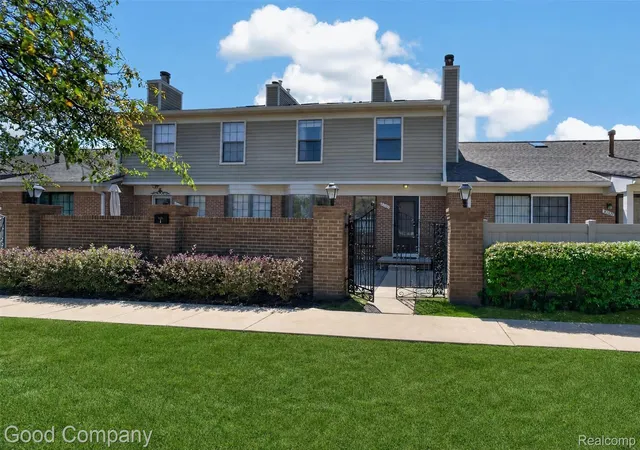 Photo 1 of Condo for sale at 31228 Country Blf, Farmington Hills, MI 48331 | MLS# 20261064446 | Listing updated on 2026-09-06