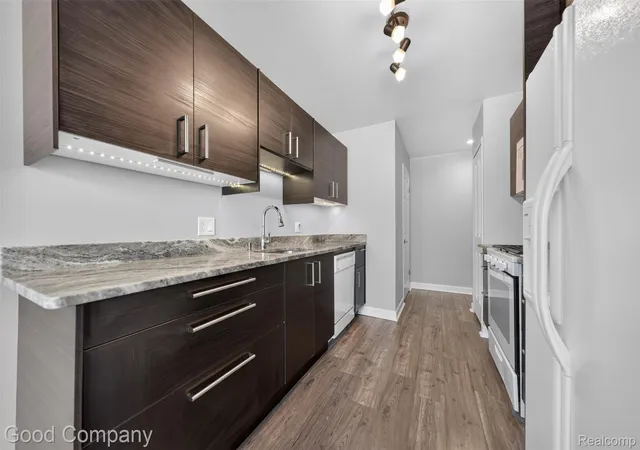 Photo 2 of Condo for sale at 31228 Country Blf, Farmington Hills, MI 48331 | MLS# 20261064446 | Listing updated on 2026-09-06