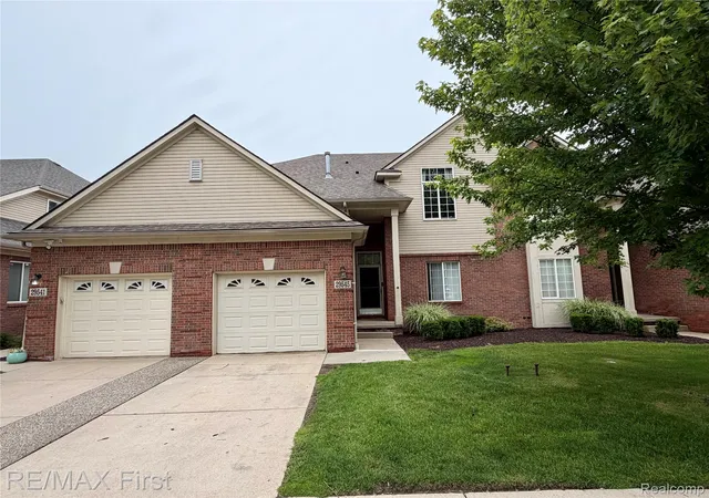 Photo 1 of Sale Pending at 29541 Woodpark Cir, Warren, MI 48092 | MLS# 20261064453 | Listing updated on 2026-09-21