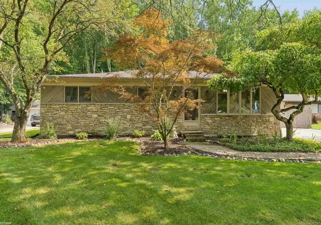 Photo 1 of Single family home for sale at 48343 Forbes Dr, Chesterfield, MI 48047 | MLS# 58050218450 | Listing updated on 2026-09-01