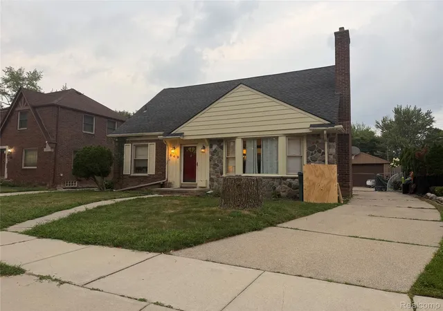 Photo 2 of Single family home for sale at 649 Meridan St, Dearborn, MI 48124 | MLS# 20261064470 | Listing updated on 2026-09-06