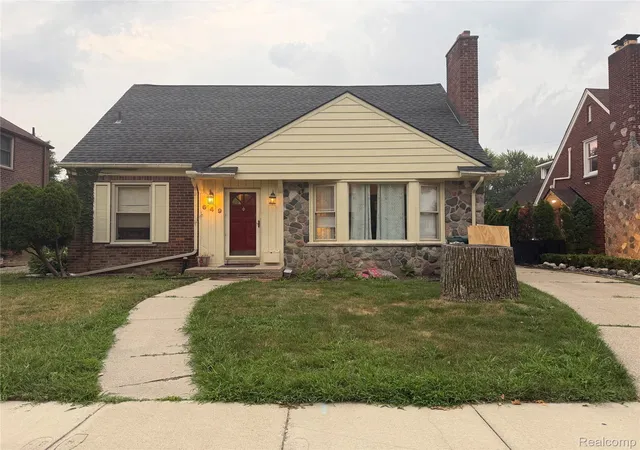 Photo 3 of Single family home for sale at 649 Meridan St, Dearborn, MI 48124 | MLS# 20261064470 | Listing updated on 2026-09-06