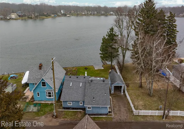 Photo 2 of Single family home for sale at 4262 Flynn, Highland, MI 48356 | MLS# 20261064468 | Listing updated on 2026-08-29