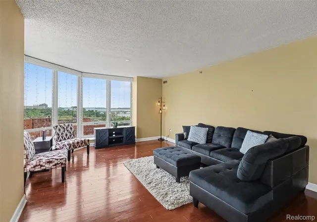 Photo 3 of Condo for sale at 250 E Harbortown Dr #1104, Detroit, MI 48207 | MLS# 20261064480 | Listing updated on 2026-08-18