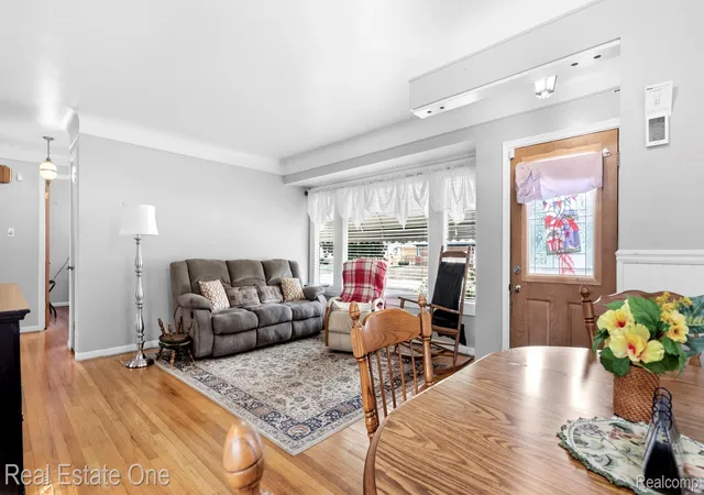 Photo 3 of Single family home for sale at 24748 Munson St, Taylor, MI 48180 | MLS# 20261064488 | Listing updated on 2026-08-13