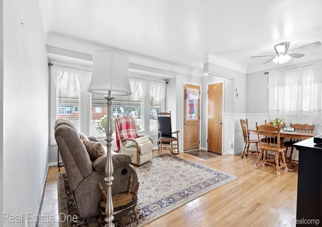 Photo 3 of Single family home for sale at 24748 Munson St, Taylor, MI 48180 | MLS# 20261064488 | Listing updated on 2026-08-13