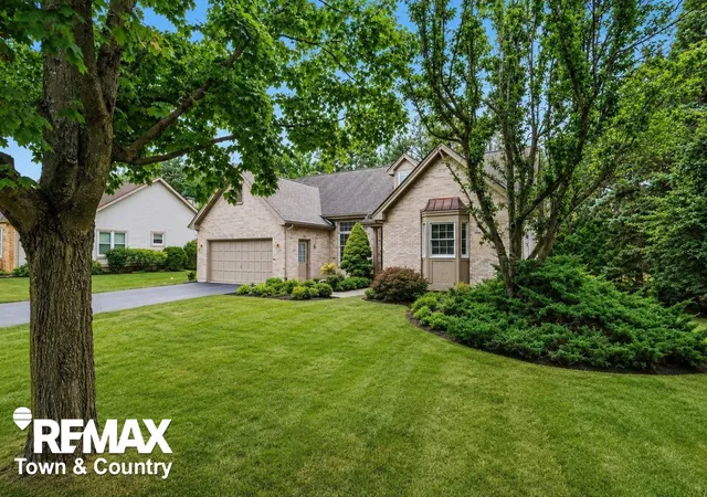 Photo 2 of Single family home for sale at 4127 Split Rail Ln, Fenton, MI 48430 | MLS# 5050218464 | Listing updated on 2026-09-09