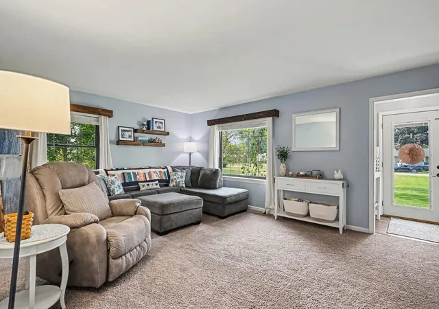 Photo 3 of Single family home for sale at 912 Wendover Blvd, Norton Shores, MI 49441 | MLS# 71026042596 | Listing updated on 2026-09-02