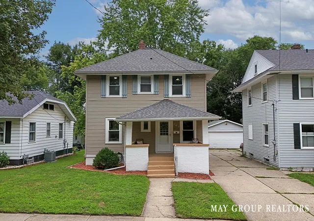 Photo 1 of Single family home for sale at 143 Burr Oak St Ne, Grand Rapids, MI 49505 | MLS# 65026042577 | Listing updated on 2026-09-17