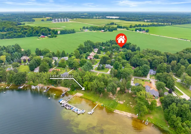 3rd image of 43501 Duane Ln, Paw Paw, MI 49079 | MLS# 66026042589