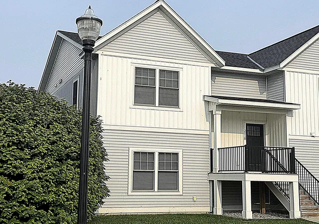 Photo 1 of Sale Pending at 2118 Sherwood Ave, Holland, MI 49423 | MLS# 65026042578 | Listing updated on 2026-09-04