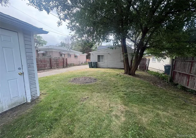 Photo 3 of Single family home for sale at 23122 Davey Ave, Hazel Park, MI 48030 | MLS# 20261064513 | Listing updated on 2026-09-11