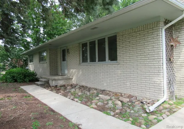 Photo 3 of Single family home for sale at 50300 North Ave, Macomb, MI 48042 | MLS# 20261064520 | Listing updated on 2026-09-17