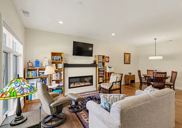 2nd image of 624 Boardwalk Ln, Dexter City Washtenaw, MI 48130 | MLS# 81026042610