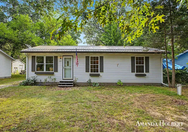 Photo 1 of Sale Pending at 230 Shonat St, Muskegon, MI 49442 | MLS# 65026042605 | Listing updated on 2026-08-28