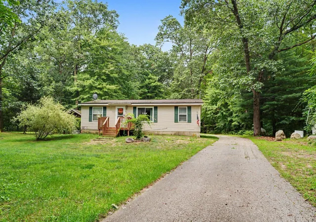 1st image of 1225 S Briggs Rd S, Middleville, MI 49333 | MLS# 64026042617