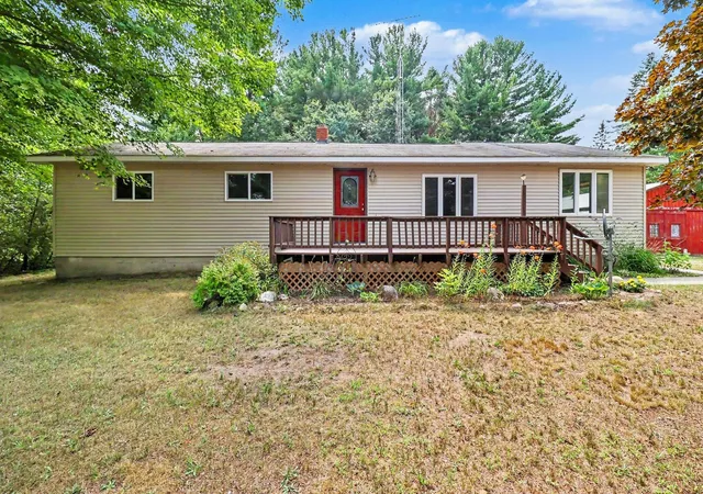 Photo 3 of Single family home for sale at 1061 E Fountain Rd, Free Soil, MI 49411 | MLS# 67026042603 | Listing updated on 2026-09-21