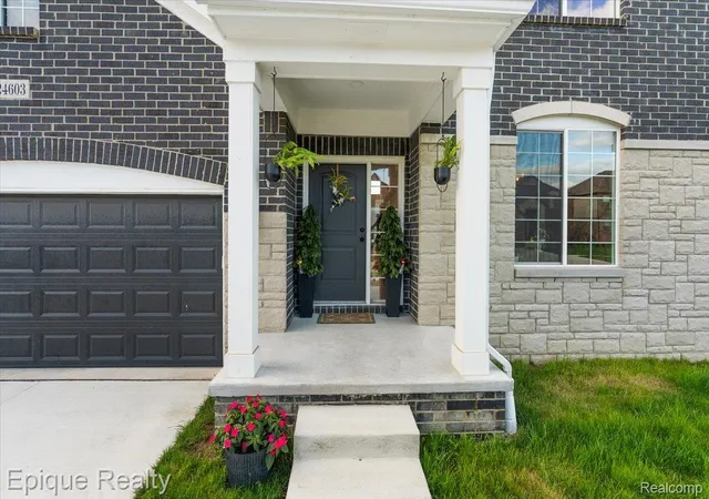 Photo 4 of Single family home for sale at 24603 Callaway Dr, Macomb, MI 48042 | MLS# 20261064526 | Listing updated on 2026-09-09
