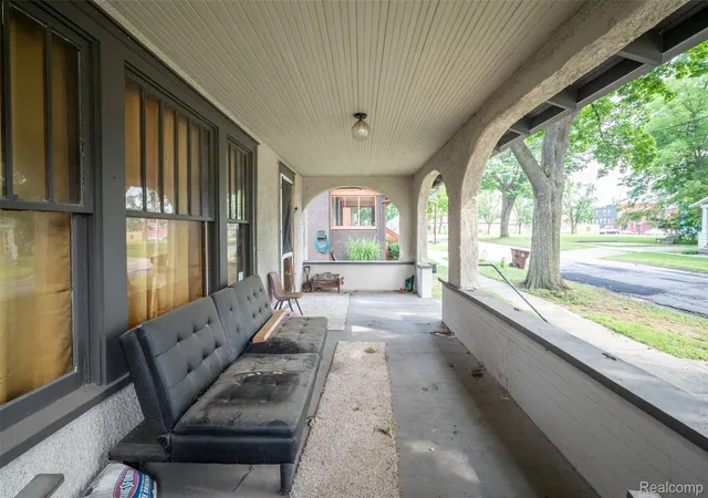 Photo 4 of Single family home for sale at 510 S Clinton St, Albion, MI 49224 | MLS# 20261064538 | Listing updated on 2026-08-15