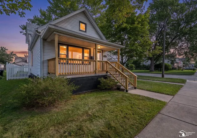 Photo 1 of Sale Pending at 1202 Maple St, Wyandotte, MI 48192 | MLS# 57050218483 | Listing updated on 2026-08-18