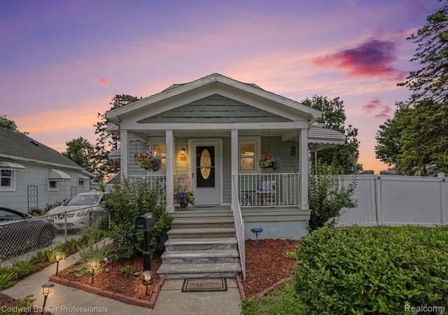 Photo 1 of Single family home for sale at 83 Gibbs St, Mount Clemens, MI 48043 | MLS# 20261064545 | Listing updated on 2026-08-27