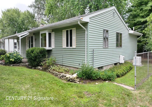 4th image of 1368 Winfield Dr, Swartz Creek, MI 48473 | MLS# 5050218485