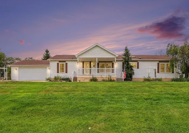 2nd image of 1559 Larkmore Ln, Grass Lake, MI 49240 | MLS# 55026042639