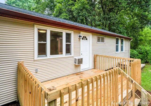 5th image of 13790 Hutchinson Rd, Dowling, MI 49050 | MLS# 65026042645