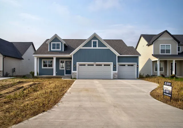 1st image of 10124 Strawberry Ln, Zeeland, MI 49464 | MLS# 71026042642