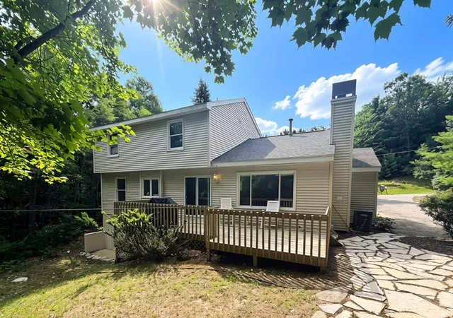 Photo 3 of Single family home for sale at 3419 N Timberwood Dr, Traverse City, MI 49686 | MLS# 78080072334 | Listing updated on 2026-08-26