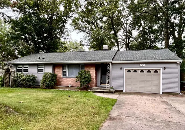 Photo 1 of Sale Pending at 1753 Vine Ave, Muskegon, MI 49442 | MLS# 71026042652 | Listing updated on 2026-09-09