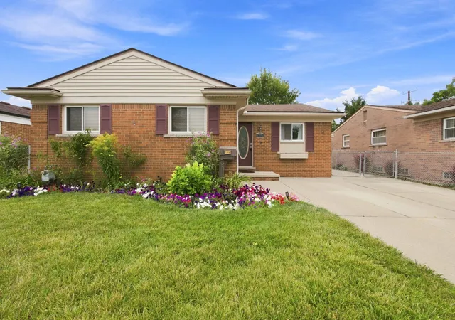 Photo 1 of Sale Pending at 11414 Beech Daly Rd, Redford, MI 48239 | MLS# 81026042654 | Listing updated on 2026-08-17