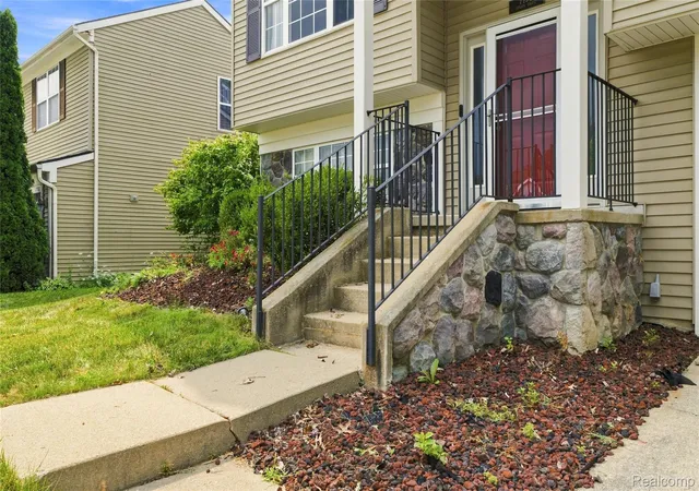 Photo 4 of Single family home for sale at 7190 Hogan Dr, Ypsilanti, MI 48197 | MLS# 20261064581 | Listing updated on 2026-09-11