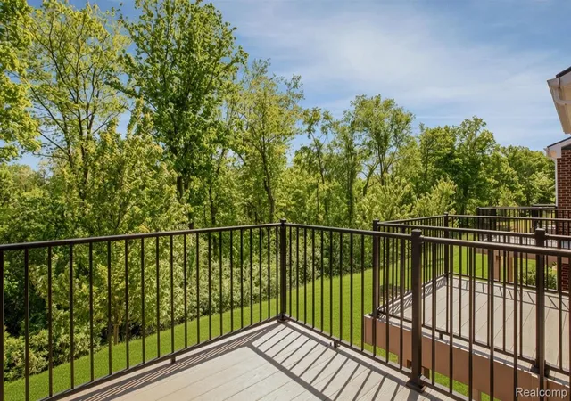 Listing Photo 4 - Condo for sale in building located at 43583 Chancellor Ln, Novi, MI 48375