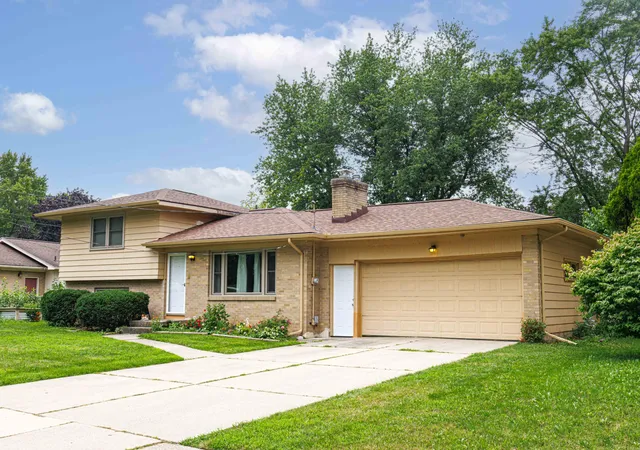 1st image of 4545 Bonnie Ave Se, Grand Rapids, MI 49508 | MLS# 65026042687